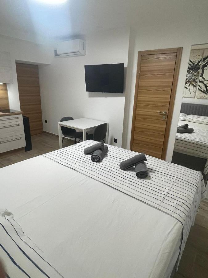 Apartments Anka Pula Extérieur photo